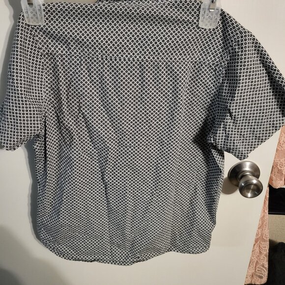 NWOT EIGHTH AVENUE NEW YORK BOYS BUTTON DOWN DRESS SHIRT SZ 10/12 - Picture 2 of 5